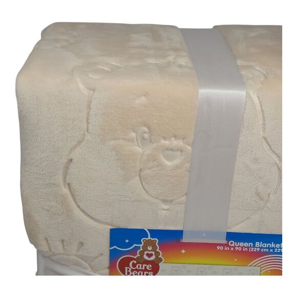 Care Bears Twin Blanket 60x90" Beige Embossed Design 100% Polyester For Kids - Picture 2 of 9
